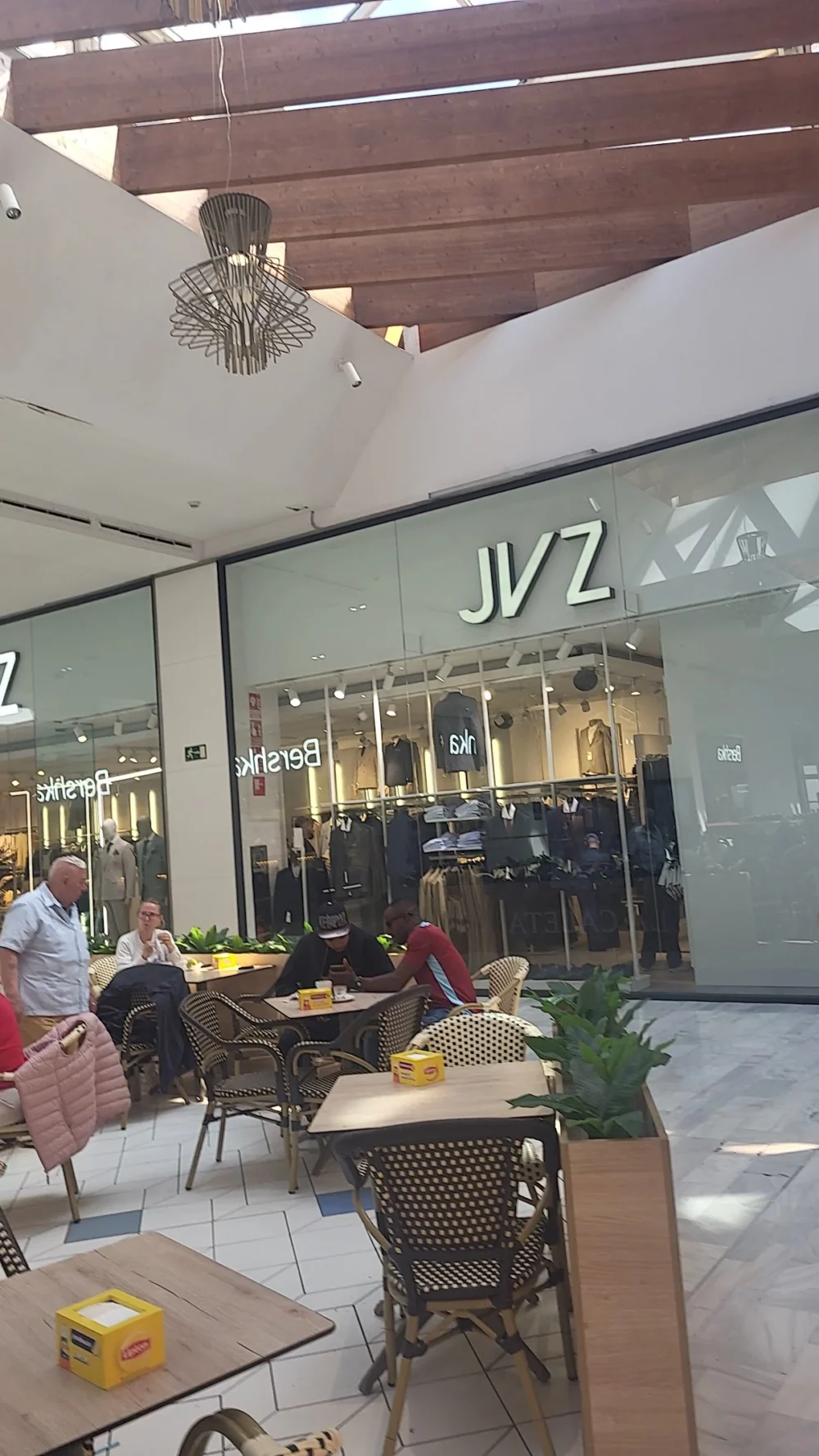 Centro Comercial Los Arcos - 4