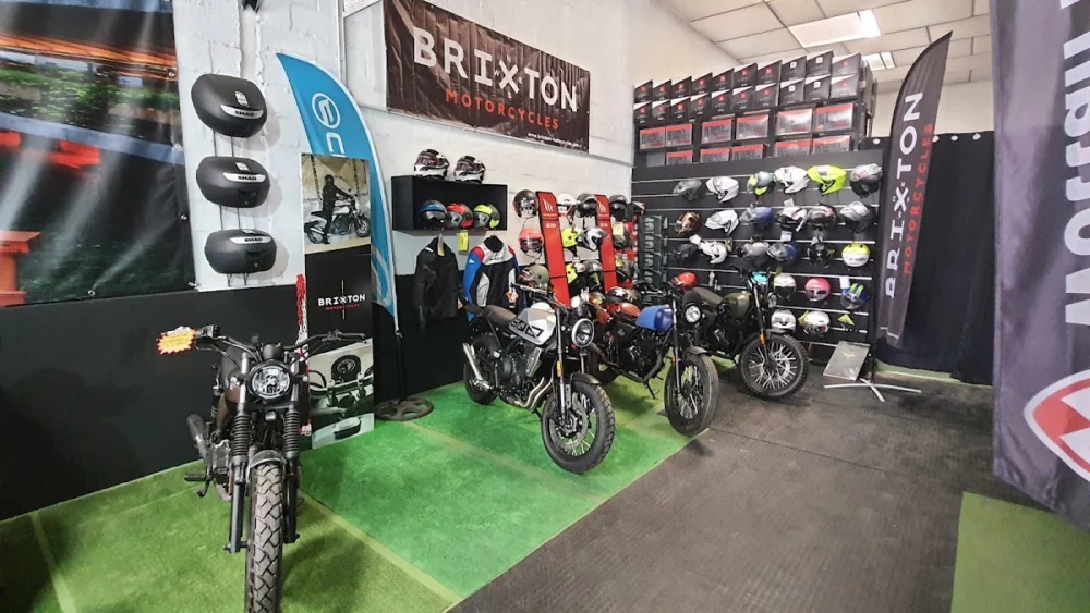 CONCESIONARIO Y TALLER DE MOTOS MULTIMARCA ANDALUZA BIKE - SEVILLA - 5