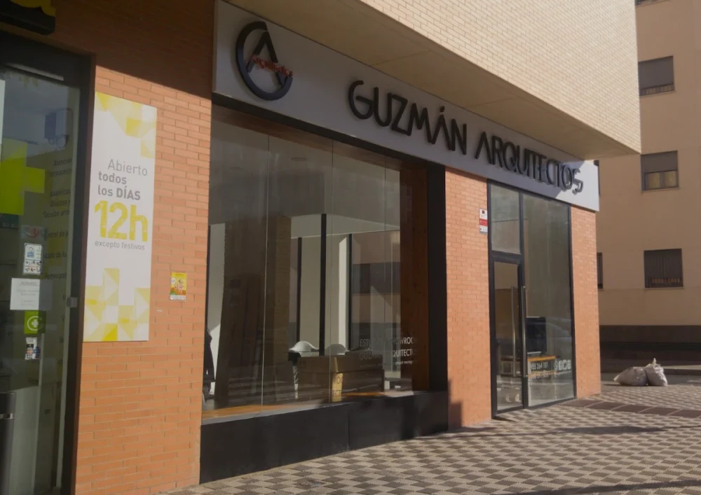 GUZMÁN ARQ Studio